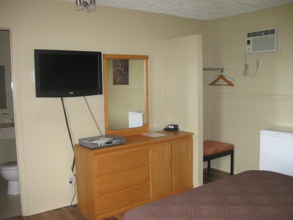 Motel De La Pointe Aux Bouleaux Baie-Sainte-Catherine Ngoại thất bức ảnh
