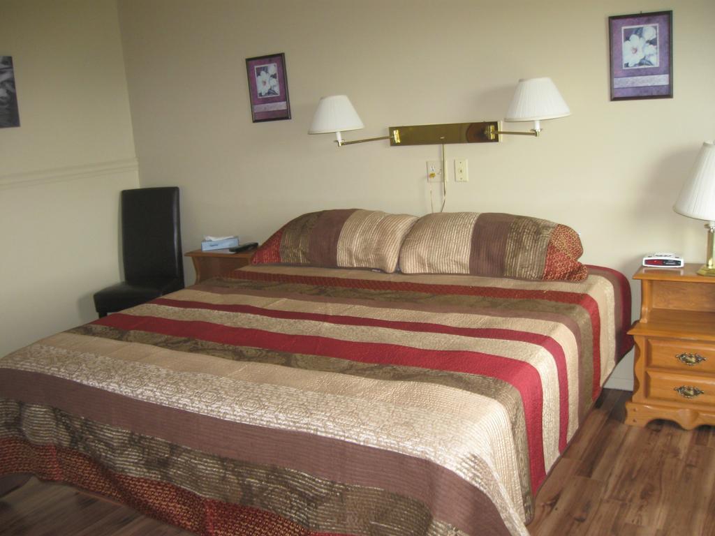 Motel De La Pointe Aux Bouleaux Baie-Sainte-Catherine Ngoại thất bức ảnh